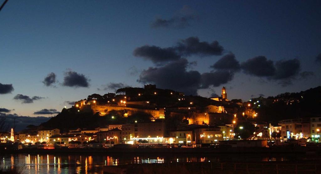 Casa Marina Apartment Castiglione della Pescaia Bagian luar foto